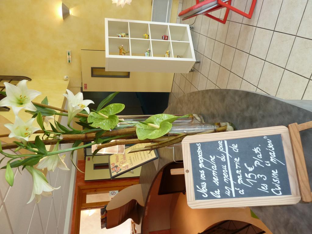 Hotel La Colombiere Cantal ماسياك المظهر الخارجي الصورة
