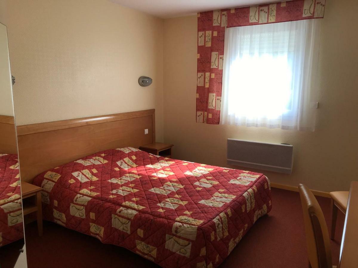 Hotel La Colombiere Cantal ماسياك المظهر الخارجي الصورة